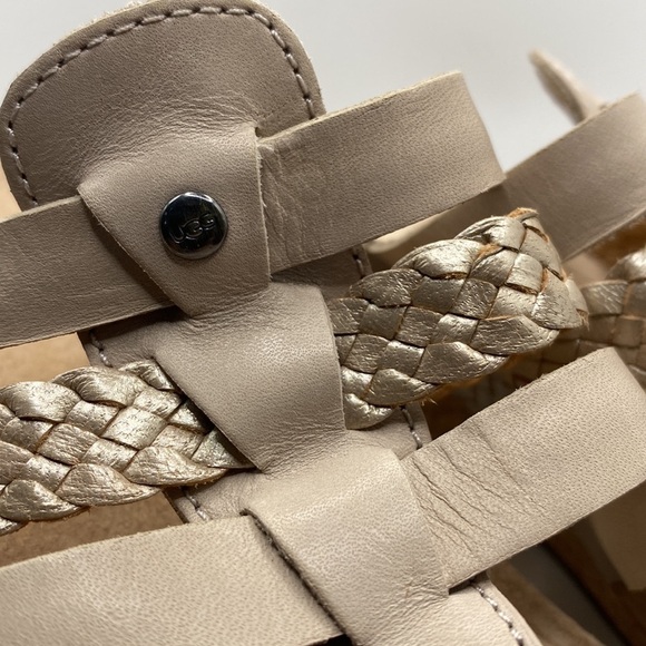 UGG Maddie Wedge Sandal - Picture 3 of 9